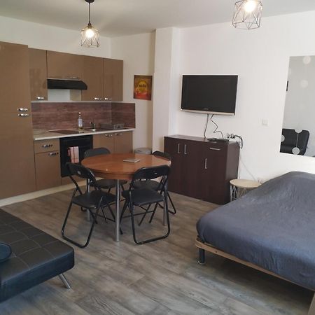 Studio Proche De La Gare Et Du Centre Ville Châlons-en-Champagne Eksteriør billede