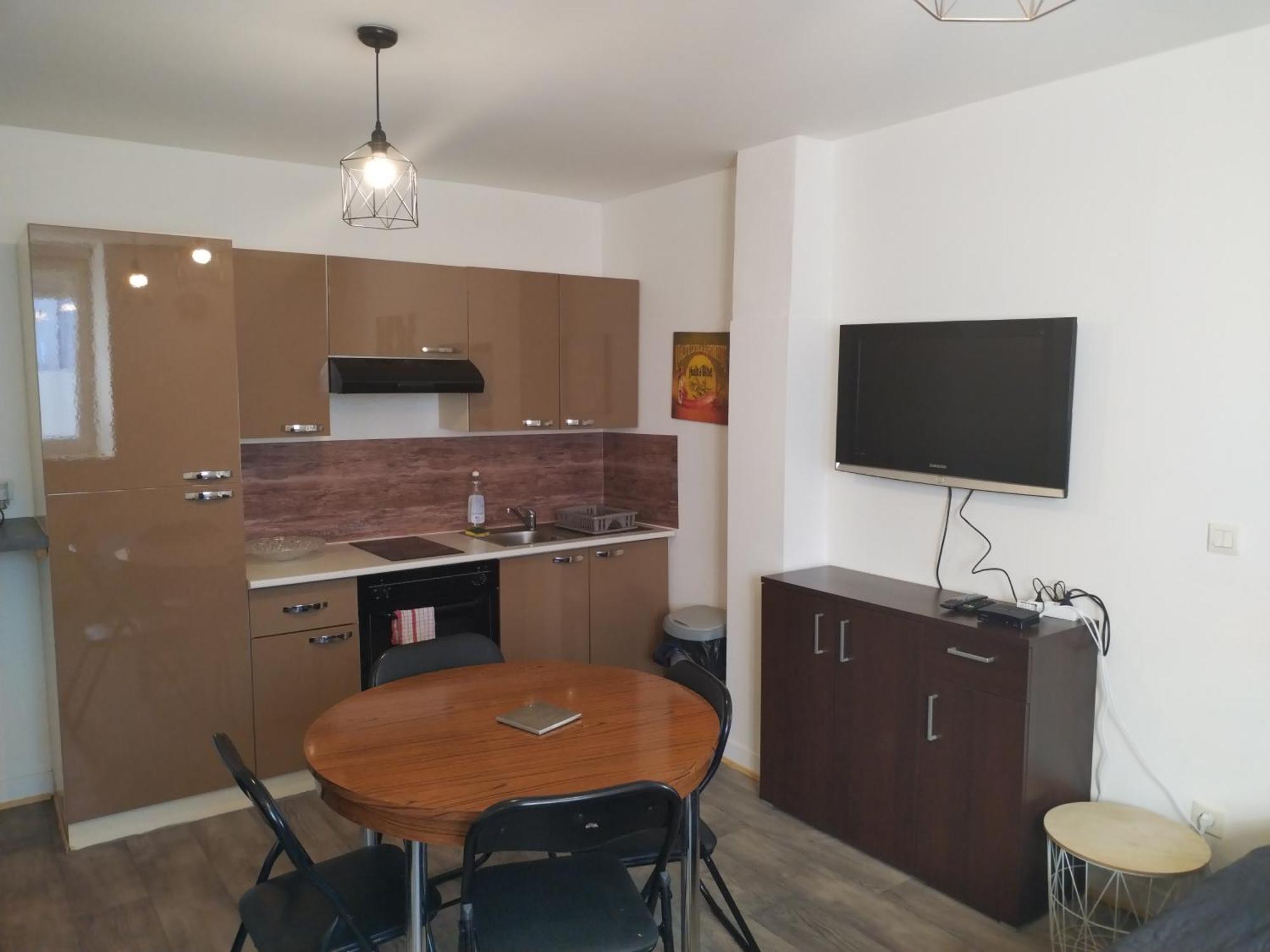 Studio Proche De La Gare Et Du Centre Ville Châlons-en-Champagne Eksteriør billede
